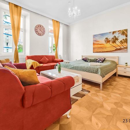 Four-Bedroom, Four King-Size Comfort Вена Экстерьер фото