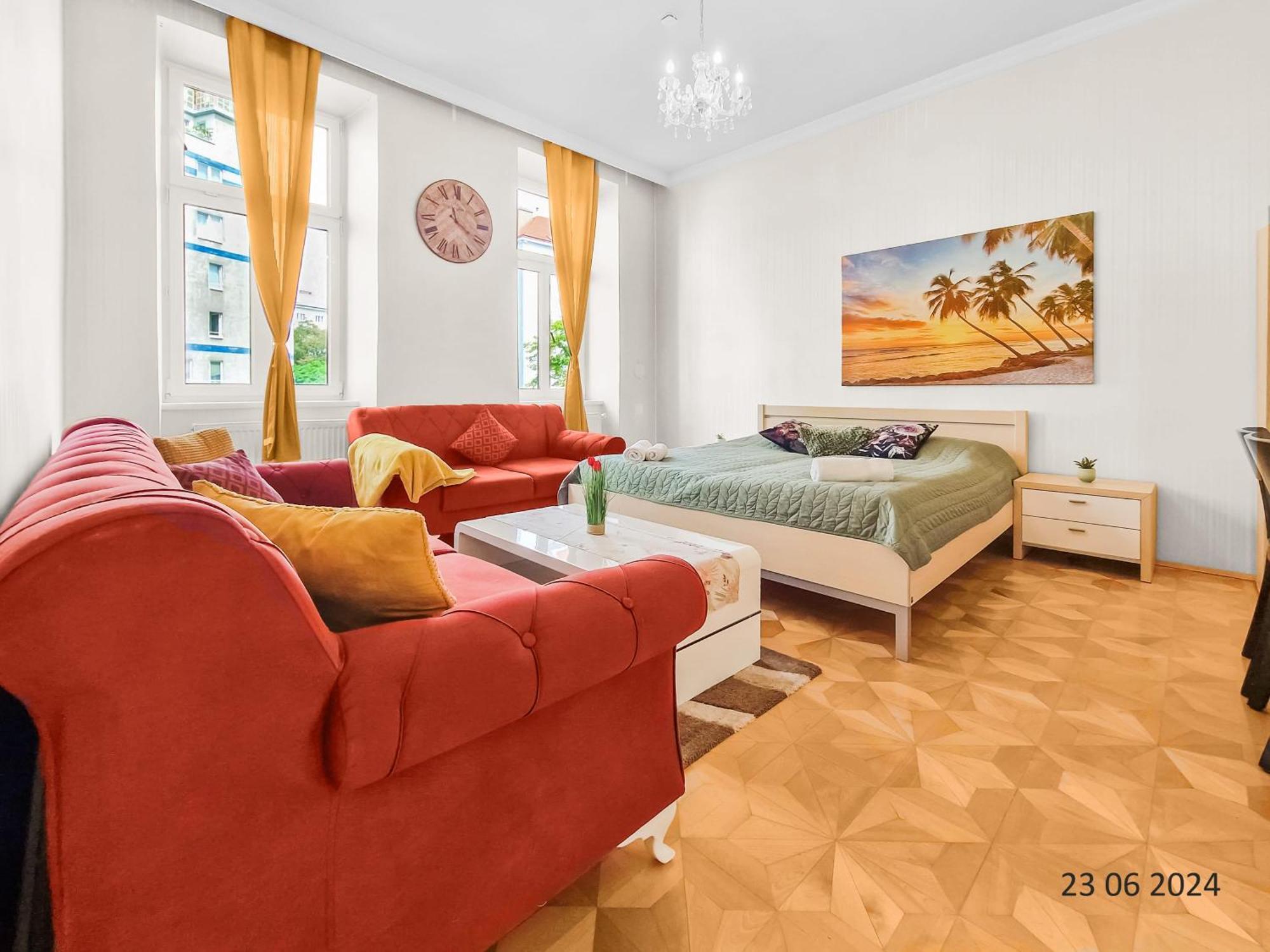 Four-Bedroom, Four King-Size Comfort Вена Экстерьер фото