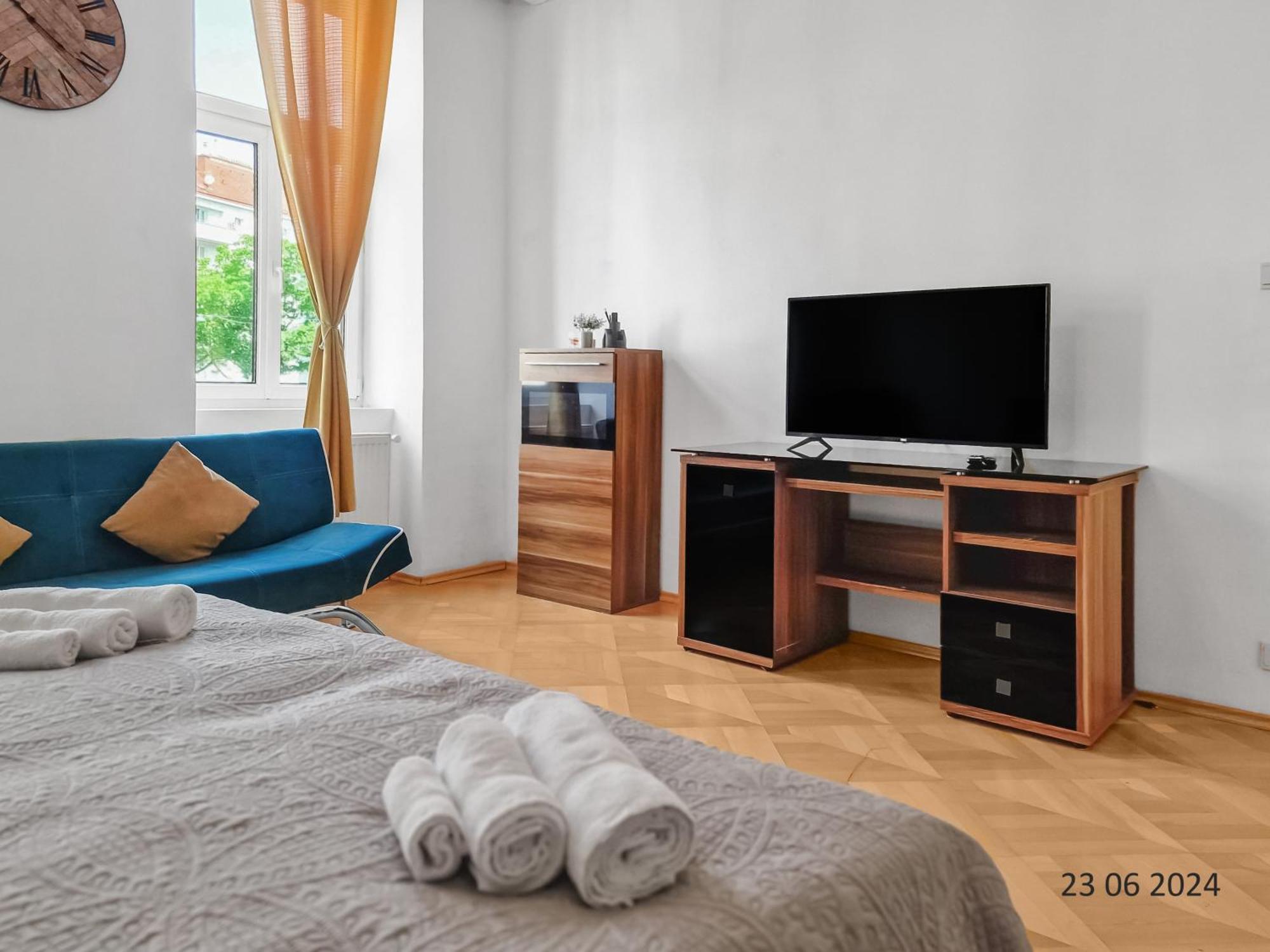 Four-Bedroom, Four King-Size Comfort Вена Экстерьер фото